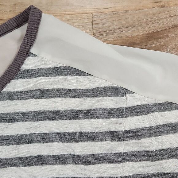 🐞Xhilaration Cream Striped Linen Blend Crop Batwing Top Medium - Picture 4 of 11